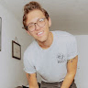 Meet your Posher, Devin